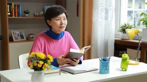 撒但用這個社會潮流將人一步一步地引向魔窟