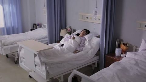 突如其來的病變